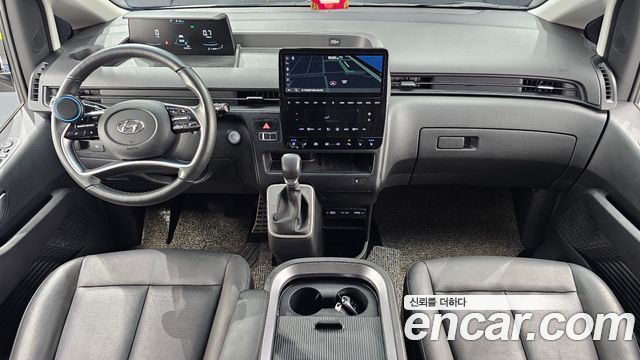 Hyundai Staria 2023 — photo 7