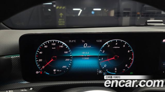Mercedes-Benz A-Class 2021 — photo 11