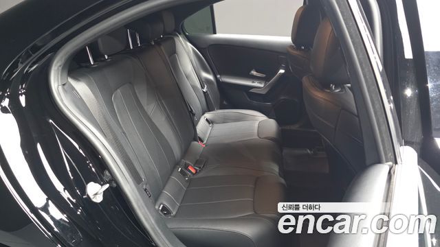 Mercedes-Benz A-Class 2021 — photo 18