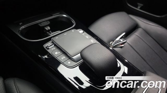 Mercedes-Benz A-Class 2021 — photo 25