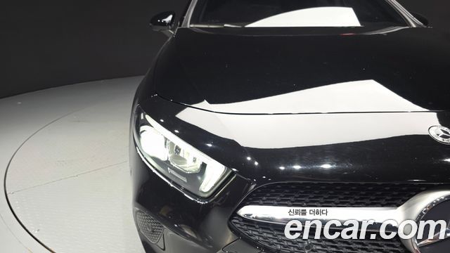 Mercedes-Benz A-Class 2021 — photo 8