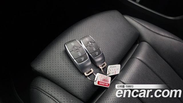 Mercedes-Benz A-Class 2021 — photo 30