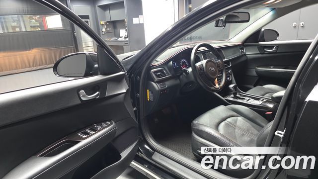 Kia K5 2016 — photo 13