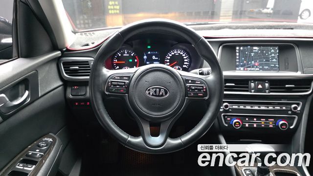 Kia K5 2016 — photo 19