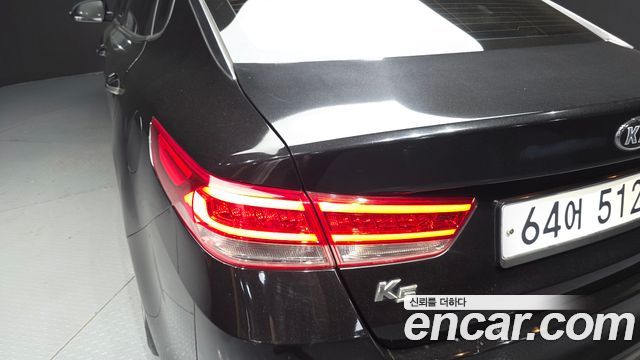 Kia K5 2016 — photo 9