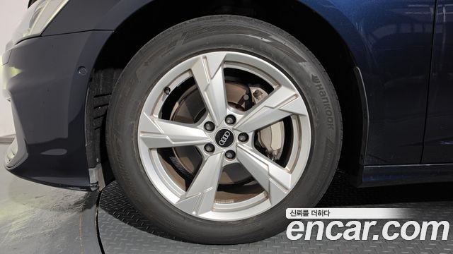 Audi A6 2021 — photo 5