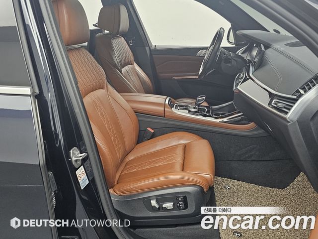 BMW X7 2020 — photo 10