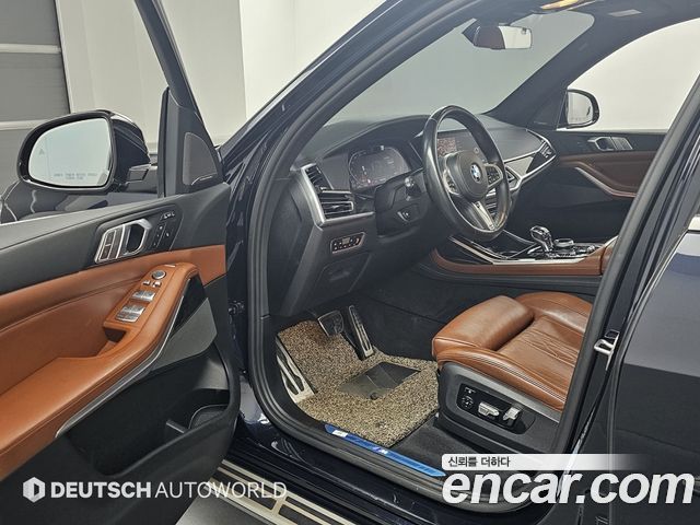BMW X7 2020 — photo 11