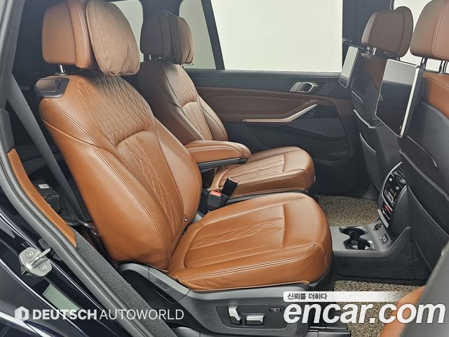 BMW X7 2020 — photo 12