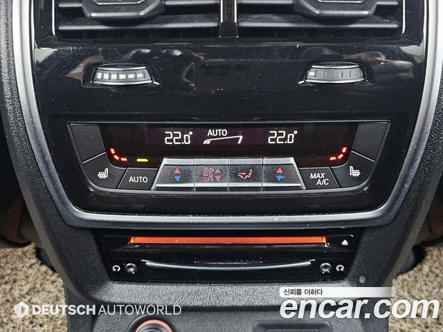 BMW X7 2020 — photo 16