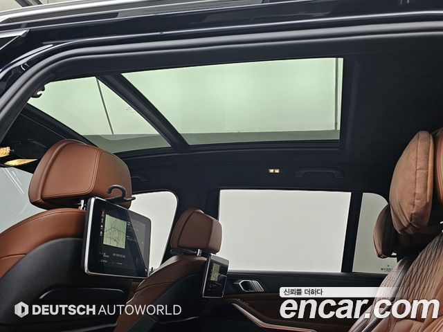 BMW X7 2020 — photo 18