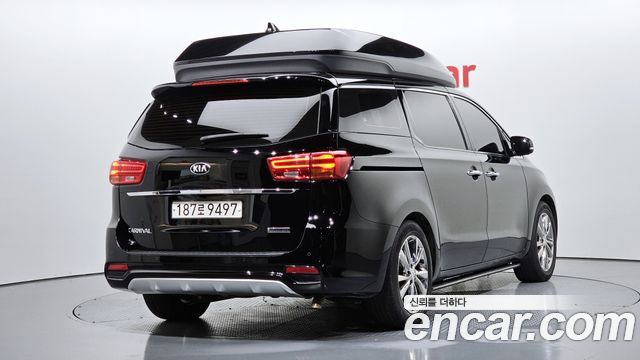 Kia Canival 2020 — photo 2