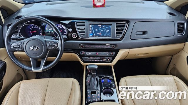 Kia Canival 2020 — photo 7