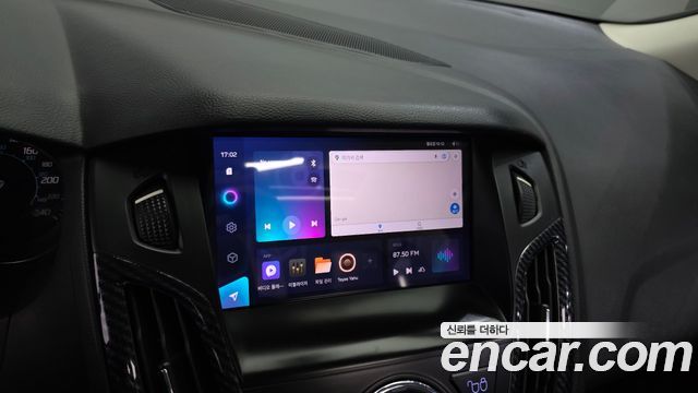 Ford Focus 2012 — photo 14