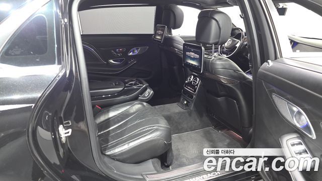 Mercedes-Benz S-Class 2017 — photo 12
