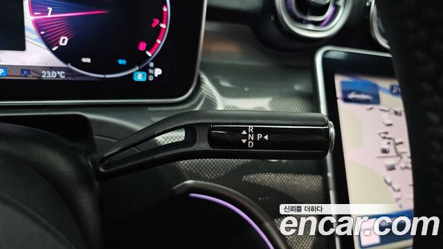 Mercedes-Benz C-Class 2023 — photo 12