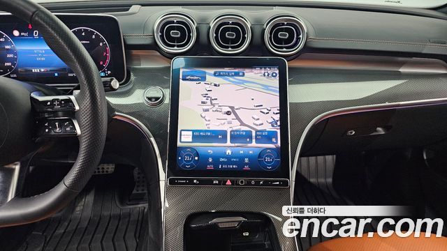 Mercedes-Benz C-Class 2023 — photo 19