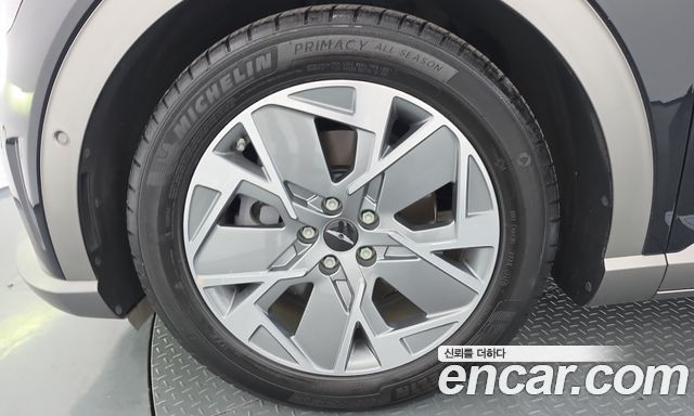 Genesis GV60 2023 — photo 5
