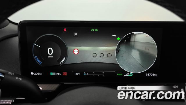 Genesis GV60 2023 — photo 11