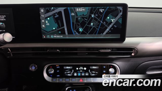 Genesis GV60 2023 — photo 18