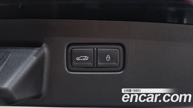 Genesis GV60 2023 — photo 24