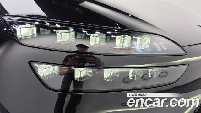 Genesis GV60 2023 — photo 8