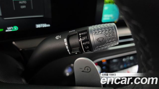 Genesis GV60 2023 — photo 30