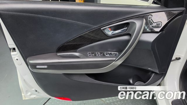 Hyundai Grandeur 2015 — photo 14