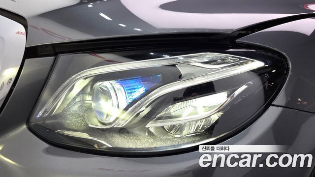 Mercedes-Benz E-Class 2019 — photo 8