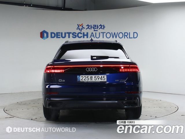 Audi Q8 2021 — photo 4