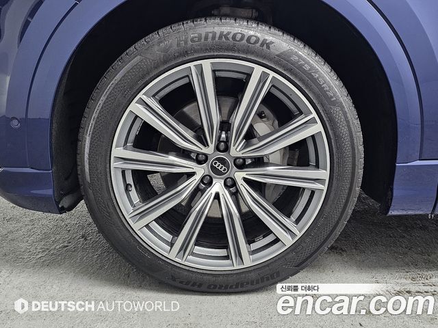 Audi Q8 2021 — photo 5