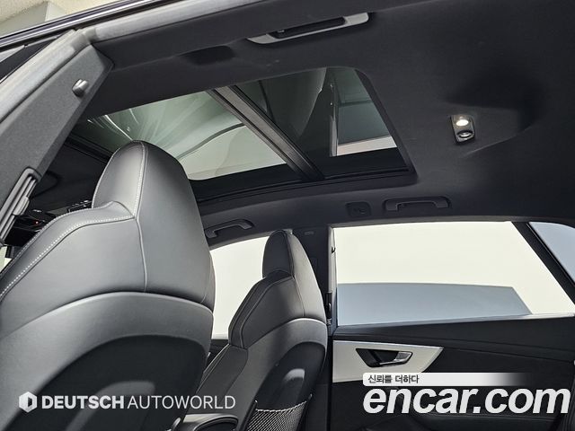 Audi Q8 2021 — photo 19