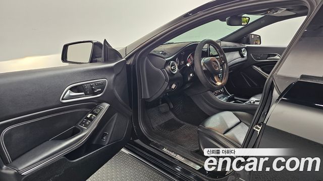 Mercedes-Benz CLA-Class 2015 — photo 10
