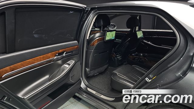 Genesis EQ900 2018 — photo 18