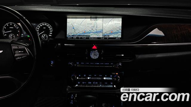 Genesis EQ900 2018 — photo 20