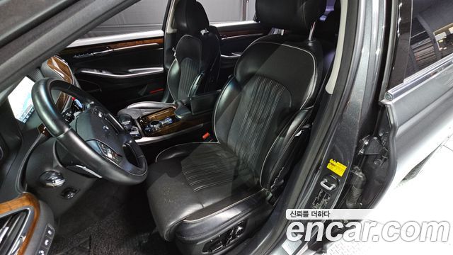Genesis EQ900 2018 — photo 28