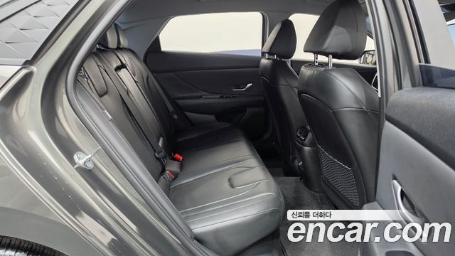 Hyundai AVANTE 2024 — photo 17