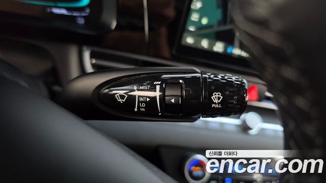 Hyundai AVANTE 2024 — photo 28
