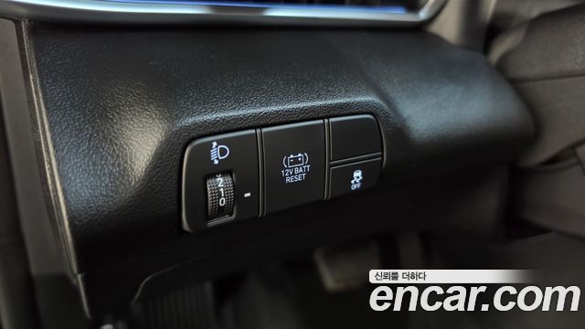 Hyundai AVANTE 2024 — photo 32
