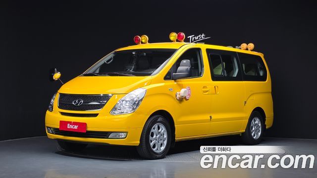 Hyundai Starex 2015 — photo 1