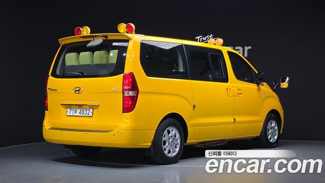 Hyundai Starex 2015 — photo 2