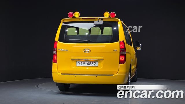 Hyundai Starex 2015 — photo 4