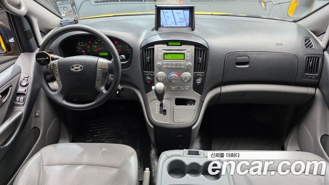 Hyundai Starex 2015 — photo 7