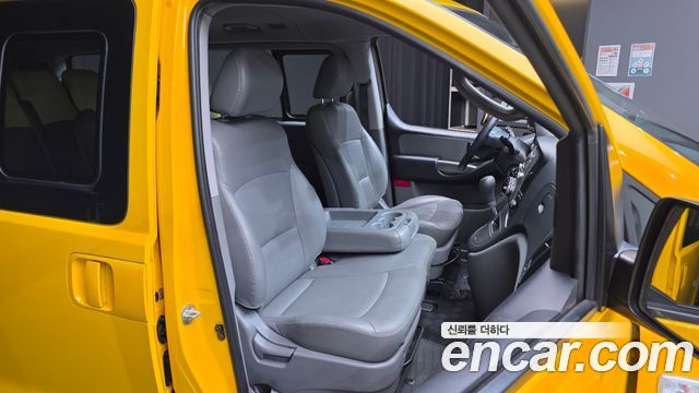 Hyundai Starex 2015 — photo 12