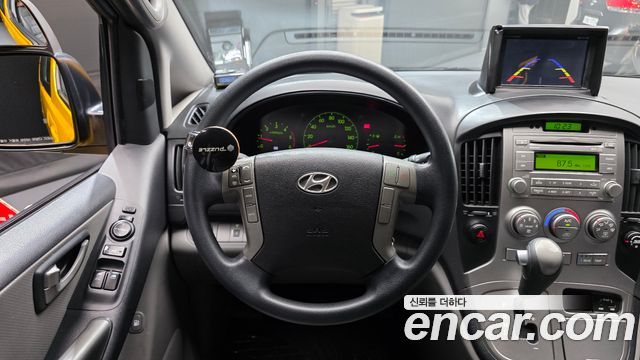 Hyundai Starex 2015 — photo 13