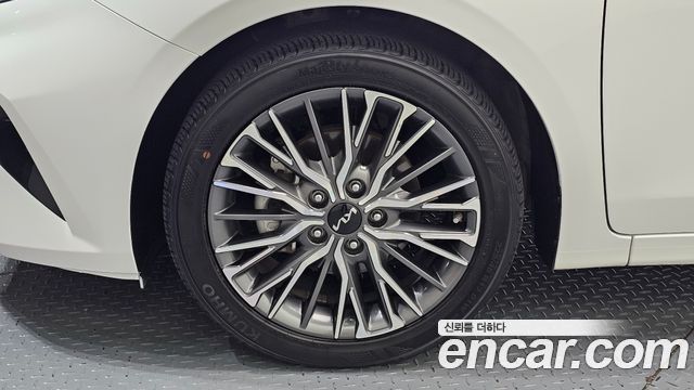 Kia K3 2022 — photo 5