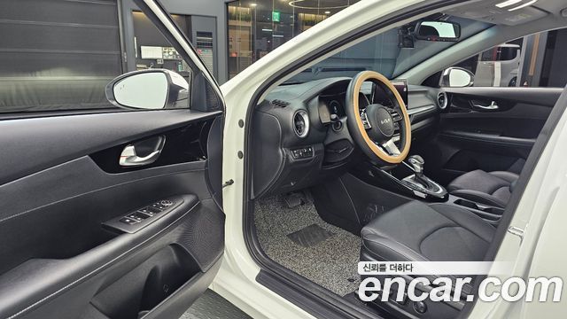 Kia K3 2022 — photo 10