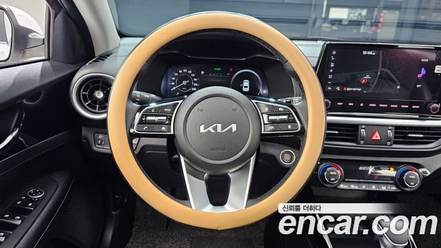 Kia K3 2022 — photo 13