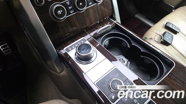 Land Rover Range Rover 2015 — photo 9