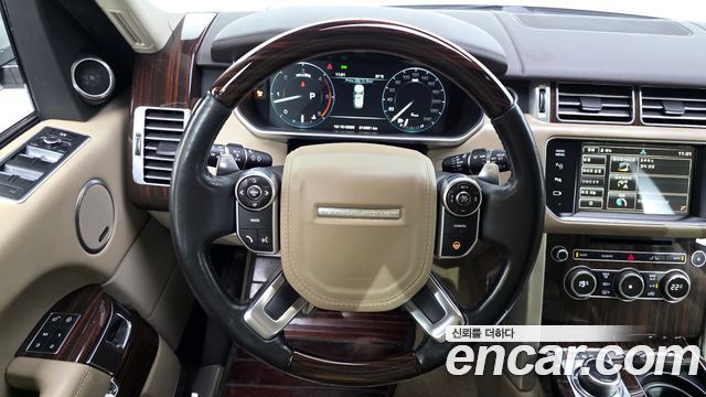 Land Rover Range Rover 2015 — photo 13